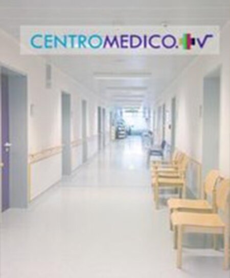 Постер из фильма Centro médico